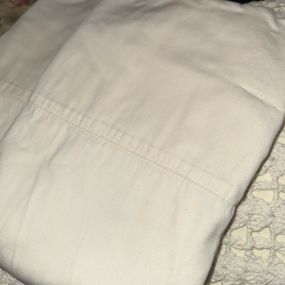 Boll & Branch Organic Long Staple Cotton Signature Hem 2 Pillowcases King cream - Picture 7 of 16